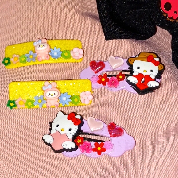 Kuromi, Hand Crafted Bow and Barrettes - Picture 6 of 11